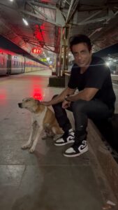 Sonu Sood Instagram - All Love 🐕❤️