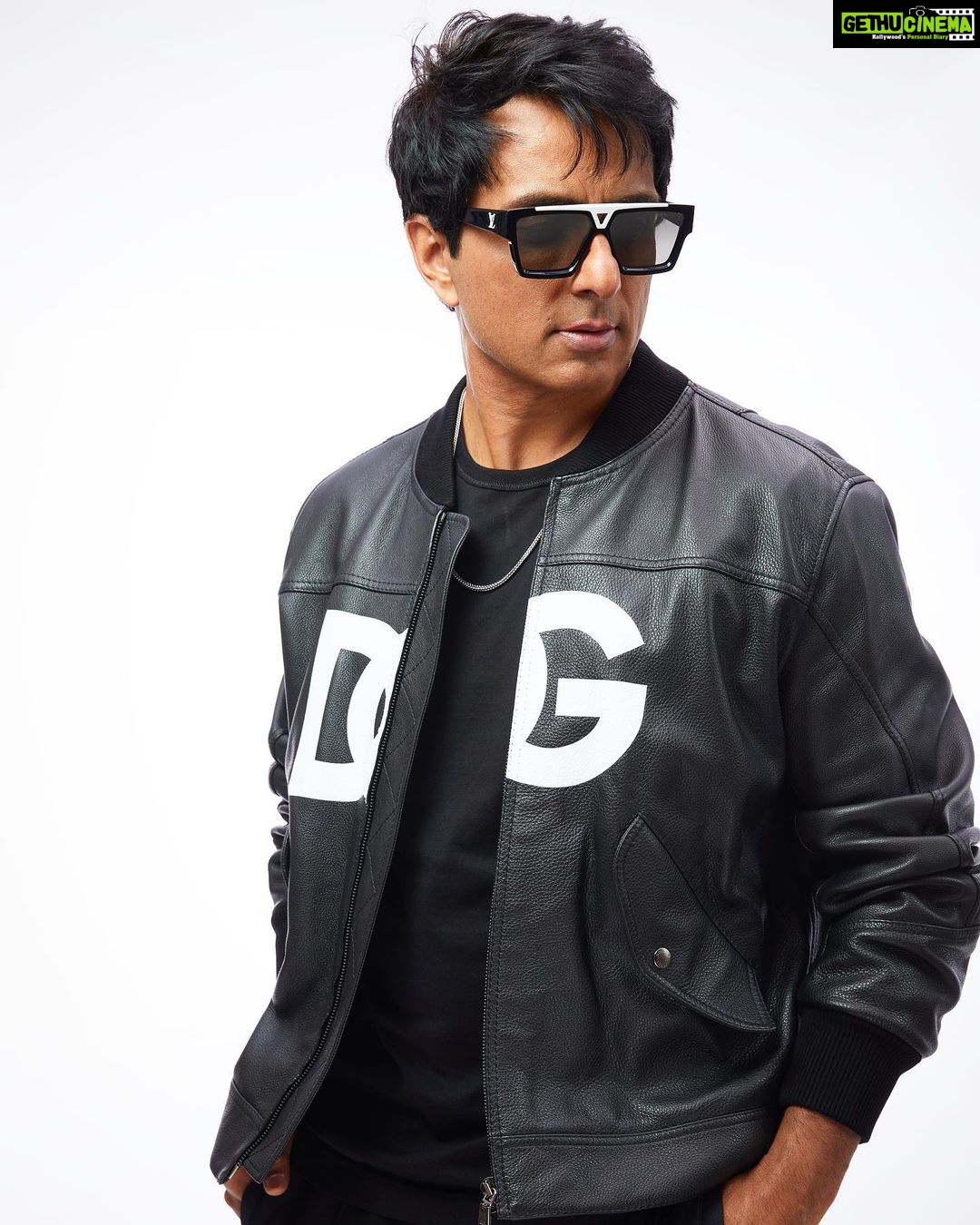 Sonu Sood Instagram - Fashion Fades Only Style Remains The Same😎