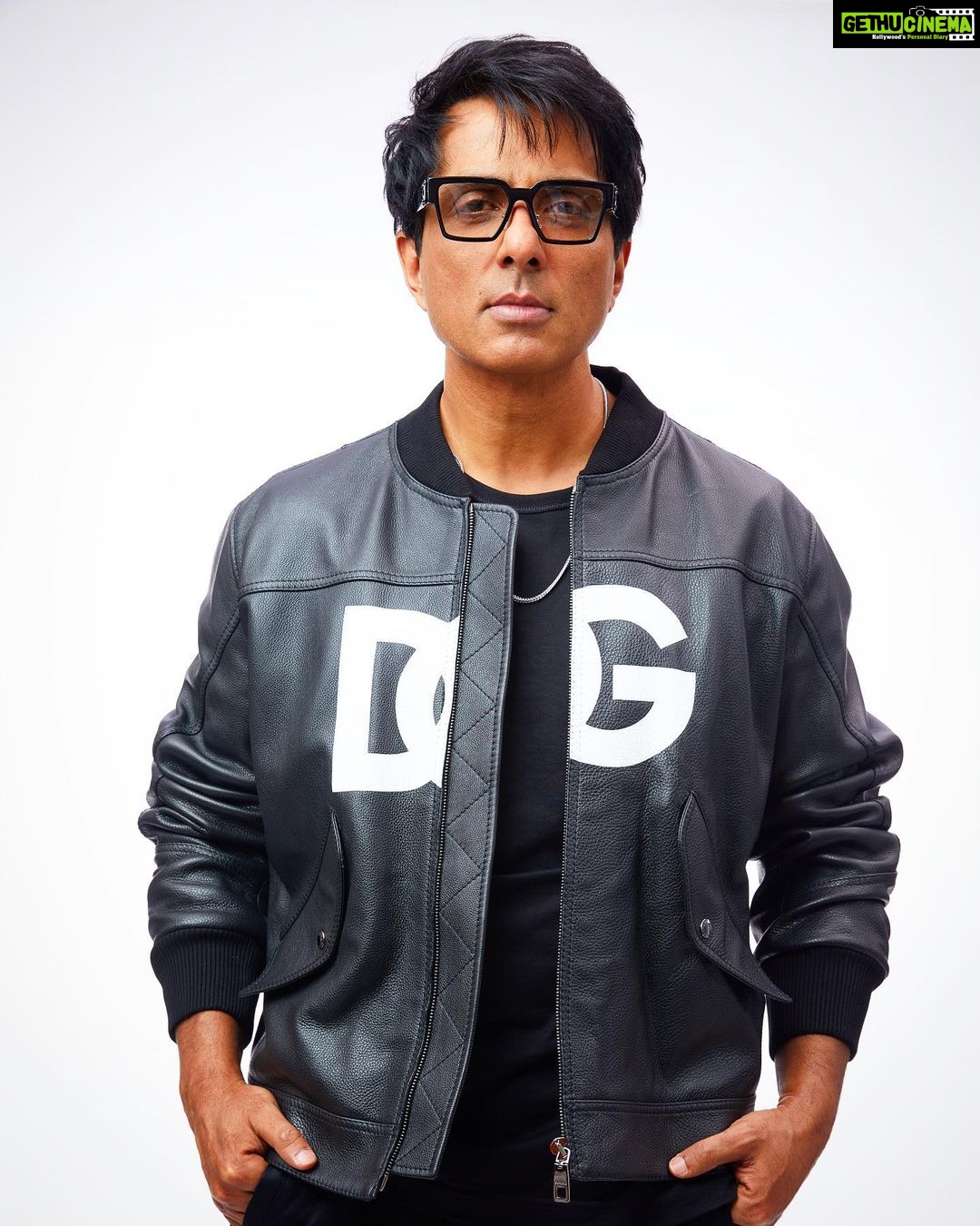 Sonu Sood Instagram - Fashion Fades Only Style Remains The Same😎