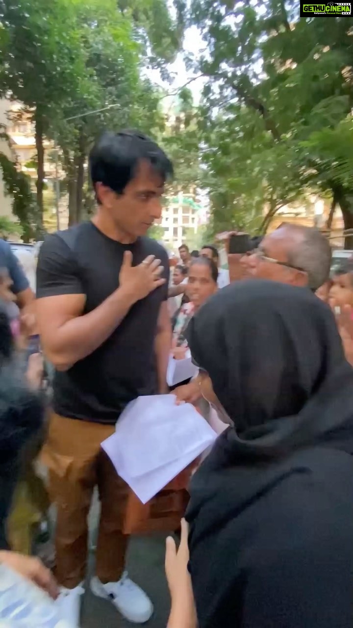 Sonu Sood Instagram - यह जो देश है मेरा। 🇮🇳❤️🙏