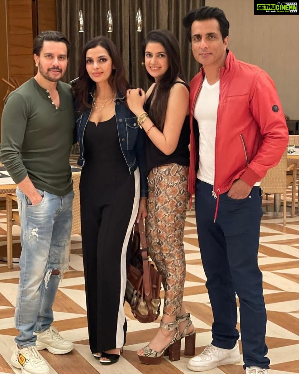 Sonu Sood Instagram - Many many happy returns of the day Ks. Have a stupendous year ahead. Keep bringing smiles on the needy faces. 🎂 @kulsumshadabwahab @hothurshahdabwahab