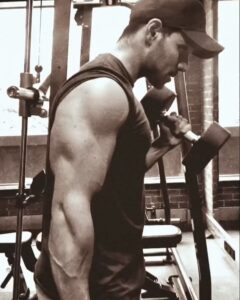 Sooraj Pancholi Instagram - When u finally find the motivation you were looking for! 🔥 #Grind #NoStoppingMe