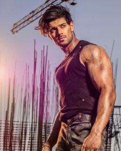 Sooraj Pancholi Instagram - Forged in the hottest fire 🌋 @german.tmx