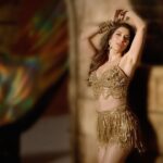 Sophie Choudry Instagram - Give this song 10 seconds…and you will be humming it all day long. Link in bio!