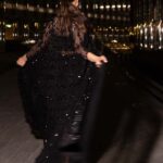Sophie Choudry Instagram – My time to shine š
Dressed in @farazmanan
Jewels @karishma.joolry @anantafinejewlry
@dipublicrelations @thewisedesign
HMU @harryrajput64
šø @boomstastudio
#glam #fashioninspo #giglife #styleinspo #dubai #armanihoteldubai #burjkhalifa #farazmanan #sophiechoudry #gorihai #trending