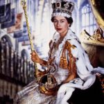 Sophie Choudry Instagram - Incredibly sad day…Growing up in England, for me She was the Monarchy. She was never meant to be Queen but there can never be another like her. A truly incredible woman who served her country with grace & dignity throughout her 70year reign. Rest In Peace, Your Majesty🙏🏼💔 #QueenElizabeth #endofanera #heartbroken