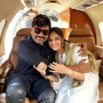 Sreemukhi Instagram - In the clouds with Godfather! 😍 The one n only @chiranjeevikonidela ❤️ Bossssss I love you! 😎☺️ #sreemukhi #godfather #inthecloudswithgodfather #chiranjeevigaru #megastar