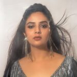 Sreemukhi Instagram - Dance ikon ✨ On @ahavideoin ✨ @oak_entertainments Styled by @impriyankasahajananda Outfit @getstyledbyprisa Earrings @yuvi_collections PC @chinthuu_klicks Make up @nookesh.malla Hair - @mahi_brand_ #sreemukhi #danceikon #aha #oakentertainments #styledbypriyankasahajananda