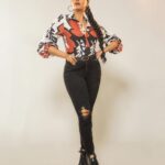 Sreemukhi Instagram - Dance ikon ❤️✨ On @ahavideoin ✨ @oak_entertainments Styled by @greeshma_krishna.k Shirt - @fashionvilla0111 PC @chinthuu_klicks Make up @nookesh.malla Hair - @mahi_brand_ #sreemukhi #danceikon #aha #oakentertainments #styledbygkk