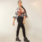 Sreemukhi Instagram - Dance ikon ❤️✨ On @ahavideoin ✨ @oak_entertainments Styled by @greeshma_krishna.k Shirt - @fashionvilla0111 PC @chinthuu_klicks Make up @nookesh.malla Hair - @mahi_brand_ #sreemukhi #danceikon #aha #oakentertainments #styledbygkk