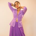 Sreemukhi Instagram - Dance ikon ✨ On @ahavideoin ✨ @oak_entertainments Styled by @impriyankasahajananda Outfit @getstyledbyprisa Earrings @kushalsfashionjewellery PC @chinthuu_klicks Make up @nookesh.malla Hair - @mahi_brand_ #sreemukhi #danceikon #aha #oakentertainments #styledbypriyankasahajananda