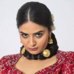 Sreemukhi Instagram - Vinayaka chavithi Shubhakankshalu✨ On @starmaa at 12pm ☺️ Styling @impriyankasahajananda Outfit @deepthiganeshlabel Jewellery @kushalsfashionjewellery PC @chinthuu_klicks Make up @nookesh.malla Hair- Mahesh #sreemukhi #vinayakachavithi #starmaa