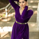 Sreemukhi Instagram - Aadivaaram with star maa parivaaram! ✨ On @starmaa every Sunday at 11 am! ✨ Styled by @impriyankasahajananda Outfit @charvi_by_aswini Jewellery @kushalsfashionjewellery PC @chinthuu_klicks Make up @nookesh.malla Hair @mahi_brand_ #sreemukhi #starmaa #aadivaaramwithstarmaaparivaaram #styledbypriyankasahajananda