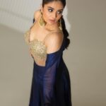 Sreemukhi Instagram - Launch of Mr.&Mrs. ✨ On @etvtelugu2708 @gnapikaentertainments ✨❤️ Styling @greeshma_krishna.k Outfit - @indusuresh_p Earrings - @yuvi_collections PC @chinthuu_klicks Makeup @nookesh.malla Hair @mahi_brand_ #sreemukhi #mr.&mrs #etv #gnapikaentertainments #styledbygkk
