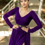 Sreemukhi Instagram - Aadivaaram with star maa parivaaram! ✨ On @starmaa every Sunday at 11 am! ✨ Styled by @impriyankasahajananda Outfit @charvi_by_aswini Jewellery @kushalsfashionjewellery PC @chinthuu_klicks Make up @nookesh.malla Hair @mahi_brand_ #sreemukhi #starmaa #aadivaaramwithstarmaaparivaaram #styledbypriyankasahajananda