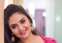 Sreemukhi Instagram - Festive feels ✨ Styled by @impriyankasahajananda Outfit @issadesignerstudio Jewellery @kushalsfashionjewellery PC @chinthuu_klicks Makeup @nookesh.malla Hair @mahi_brand_ #sreemukhi #festivefeels #styledbypriyankasahajananda