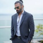 Suniel Shetty Instagram – Either you run the day or the day runs you … You choose !!!
@aalimhakim 
@justmenindia 
@sagarkumarmunjwani 
#positivevibes #positivity #powerofpositivity