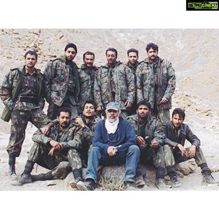 Suniel Shetty Instagram - Tears in the eyes, pride in my heart, fire in my soul. A mixed bag of emotions on #KargilVijayDiwas but mainly a song on the lips for the motherland. I must also thank #JPDutta sir for keeping war heroes alive in us with #Border #LoC. Salut our heroes #JaiHind #vijaydiwas @nidhiduttaofficial @siddhid11 #jpfilms