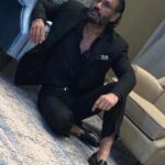 Suniel Shetty Instagram – BLACK IS THE NEW BLACK