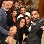 Suniel Shetty Instagram – Clicked while clicking!! My favourite restaurant THE THAI PAVILION completes 25 glorious years..thank you guys for an unbelievable meal and evening @thaipavilion @tajpresident