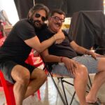 Suniel Shetty Instagram - On the sets of ‘MARKAAR’ celebrating PadmaBhushan Mohanlal sir, the genius sabucyril and my favourite hera pheri man Priyadarshan sir... An opportunity to work with the best in the business of entertainment... Blessed!!! @mohanlal #priyadarshan @sabu_cyril