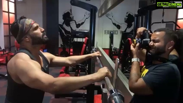 Suniel Shetty Instagram - It’s never too late and you are never too old to become better! #healthyindia #instafit #instafitness #instahealth #instahealthy #fitindia #fitnessfreak #fitnessfreaks #fitnessfirst #fitnessforall #fitnessforlife #healthfreak #healthfirst @missionfitindiaofficial @skmfotography