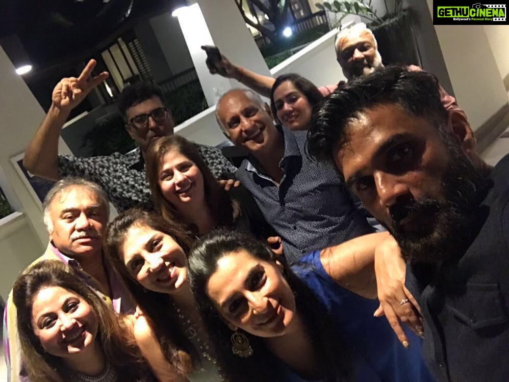Suniel Shetty Instagram - HOLIDAYING TOGETHER ...Our laughs? Limitless . Our memories? Countless. Our friendship? Endless .