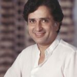 Suniel Shetty Instagram – The most charming and effortless actor, whose smile shall live in every heart forever #RIPShashiKapoor