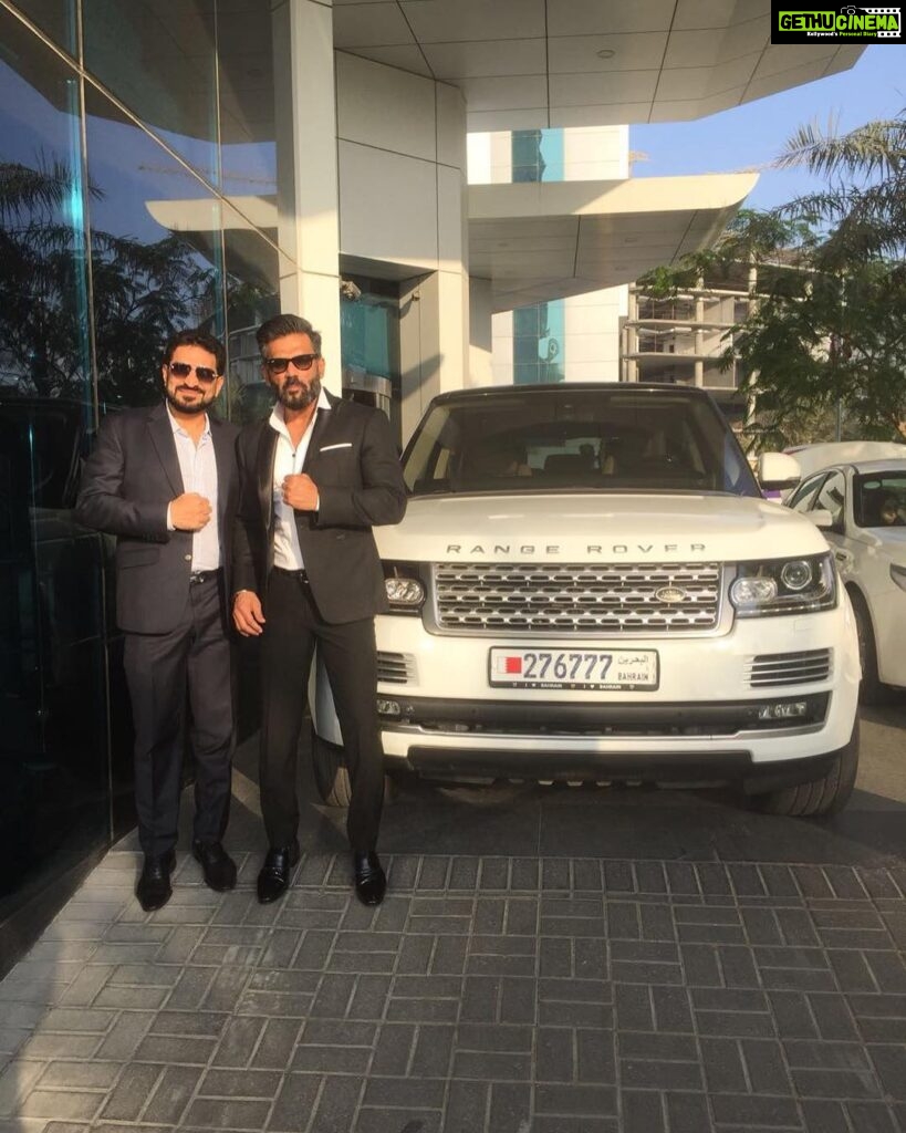 Suniel Shetty Instagram – An amazing eve to ‘Brave 9’ with Mohammad ...