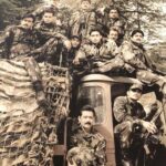 Suniel Shetty Instagram - Tears in the eyes, pride in my heart, fire in my soul. A mixed bag of emotions on #KargilVijayDiwas but mainly a song on the lips for the motherland. I must also thank #JPDutta sir for keeping war heroes alive in us with #Border #LoC. Salut our heroes #JaiHind #vijaydiwas @nidhiduttaofficial @siddhid11 #jpfilms