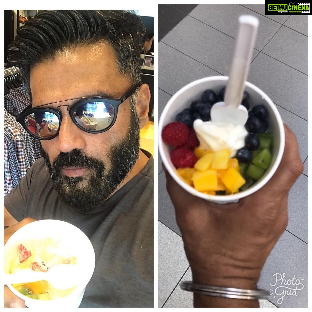 Suniel Shetty Instagram - Who said you cannot manage diet while travelling??? My replacement for lunch ... frozen yogurt and fruit!