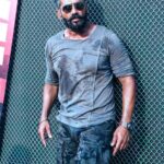 Suniel Shetty Instagram - "Genius is one percent inspiration and ninety-nine percent perspiration." - Thomas Edison #wednesdaywisdom #IndiasAsliChampion @andtvofficial @skmfotography @navin.p.shetty @specsnshades