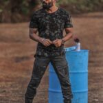 Suniel Shetty Instagram – Oops! There goes the weekend!
#HaiDum to fight the #mondayblues ? #IndiasAsliChampion @andtvofficial @skmfotography @navin.p.shetty @specsnshades