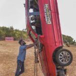 Suniel Shetty Instagram - Namas-car Mangalwar! Nothing Mangal for the car today though! #IndiasAsliChampion plans to turn its world upside down today :-) @andtvofficial @skmfotography @navin.p.shetty @specsnshades