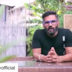 Suniel Shetty Instagram - Happy Father's Day to all the dads... let's be the coolest men in the lives of our children 😊 #Repost @andtvofficial (@get_repost) ・・・ This Father’s Day, let’s get all the fathers to work out and make them the happiest & fittest superheroes of our lives. Here’s Asli Champion @suniel.shetty wishing all &Dians a Happy Father’s Day. #FathersDay #swasthabharat