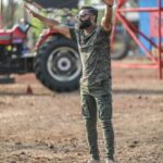 Suniel Shetty Instagram - That's it! Saturday's here... see you all tonight, 9 PM on #IndiasAsliChampion @andtvofficial #haidam #swasthbharat @skmfotography @navin.p.shetty @specsnshades