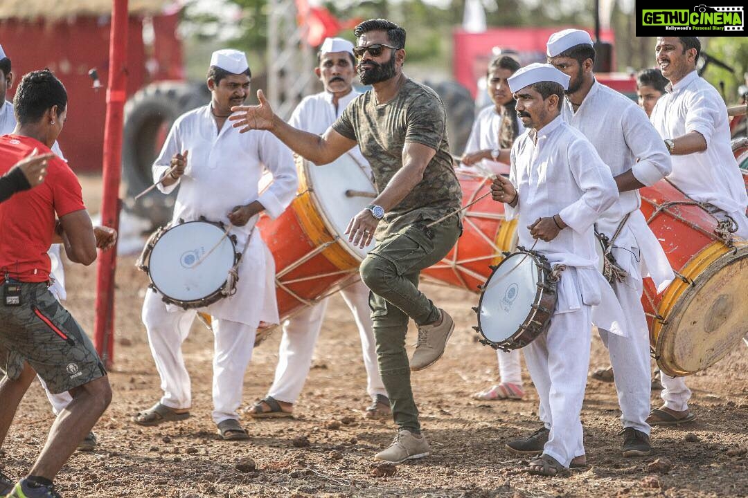Suniel Shetty Instagram - Yeeeeeeee Fridaaaayyy!!! #TGIF #friday #fridayfun #fridayvibes #indiasaslichampion @andtvofficial #swasthbharat