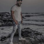 Suniel Shetty Instagram - Sea- the most peaceful as well as the most turbulent ... almost a reflection of the changing states of mind at #IndiasAsliChampion @andtvofficial #swasthbharat