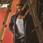 Suniel Shetty Instagram - One of those nights when you have to stay up till late to rise on the ladder of #indiasaslichampion @andtvofficial #swasthindia #aboutlastnight