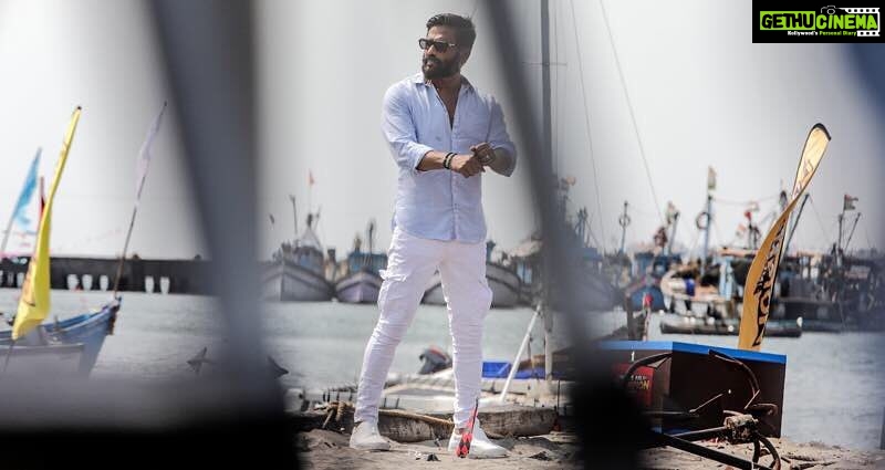 Suniel Shetty Instagram - Aaj Kya Kiya Jaaaaayyeee!!! May be something different ! Usual is anyways not the style of #IndiasAsliChampion #swasthabharat @andtvofficial