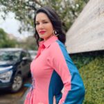 Sunny Leone Instagram - 💞💙 . . Makeup: @starstruckbysl Outfit - @kmlabel Earrings - @blingthingstore Styled by @hitendrakapopara Fashion Team @tanyakalraaa @sarinabudathoki
