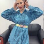 Sunny Leone Instagram - The many moods and locations this dress went in one night. lol Outfit by @myfywish Earrings by @curatedcuriosities_ Styled by @hitendrakapopara Fashion team @tanyakalraaa @sarinabudathoki Make up @kin_vanity Hair @jeetihairtstylist