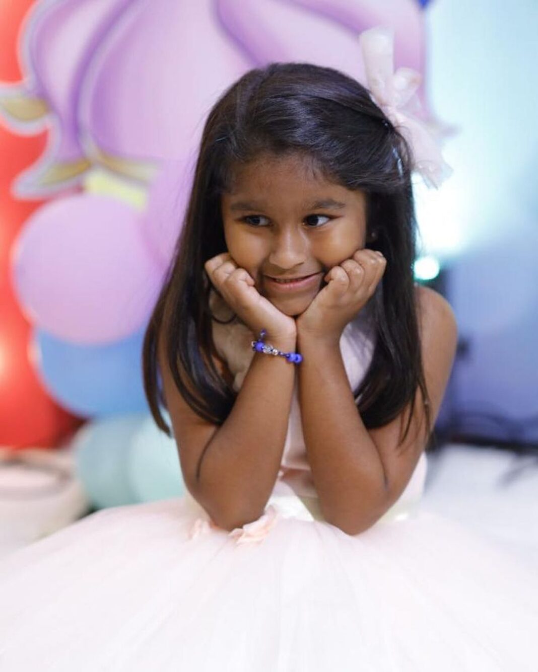Sunny Leone Instagram - About my baby girl Nishas bday! So much love under one roof! @dirrty99