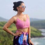 Sunny Leone Instagram – Pretty in Pink 💞
.
.
.

Outfit by @themissyco
Accessories by @forever21_in
Sunglasses by @thehalfdone
Styled by @hitendrakapopara
Fashion Team @tanyakalraaa @sarinabudathoki
HMU @jeetihairtstylist @kin_vanity
Photography by @deepaksfilmography