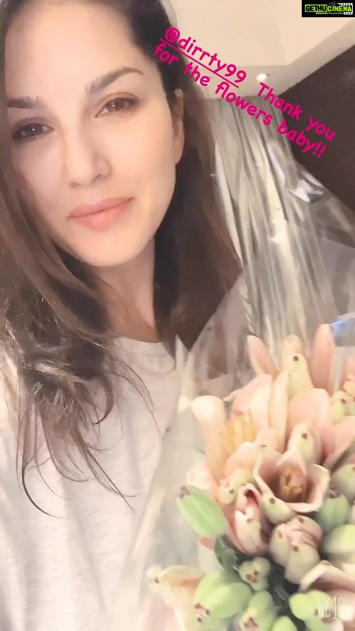 Sunny Leone Instagram - @dirrty99 you are so thoughtful!! Love you!