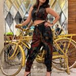 Sunny Leone Instagram - Next stop Splitsvilla!! Outfit by @meeamifashion Styled by @hitendrakapopara Fashion team @tanyakalraaa @sarinabudathoki Make up by @starstruckbysl