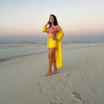 Sunny Leone Instagram - Perfect sunset!! @planmyleisure @planmyleisuretravels @FuraveriResort #furaveri #Furaverimaldives #ManyMemories Outfit by @flirtatious_india Styled by @hitendrakapopara Fashion team @tanyakalraaa @sarinabudathoki Furaveri Maldives