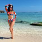 Sunny Leone Instagram - Love this bikini. Saved my arms and shoulders from burning!! Thanks ❤️❤️ @planmyleisure @FuraveriResort #furaveri #Furaverimaldives #ManyMemories Outfit by @flirtatious_india Styled by @hitendrakapopara Fashion team @tanyakalraaa @sarinabudathoki Furaveri Maldives