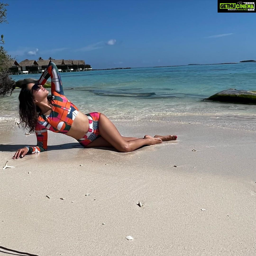 Sunny Leone Instagram - Love this bikini. Saved my arms and shoulders from burning!! Thanks ❤️❤️ @planmyleisure @FuraveriResort #furaveri #Furaverimaldives #ManyMemories Outfit by @flirtatious_india Styled by @hitendrakapopara Fashion team @tanyakalraaa @sarinabudathoki Furaveri Maldives