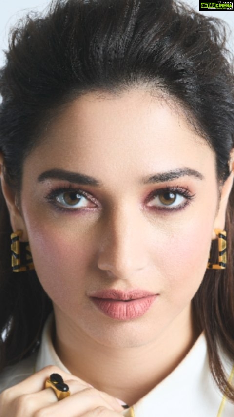 Tamannaah Instagram - Face it! 👩🏻👩🏻👩🏻 #Reels #ReelItFeelIt #ReelsInstagram #Fashion #CloseUp #Mugshot